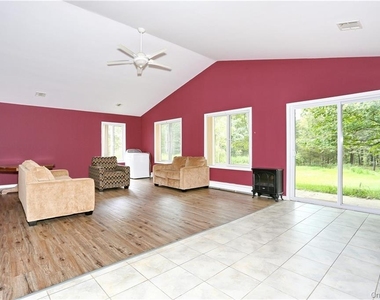 80 Old Quaker Hill Road - Photo Thumbnail 5