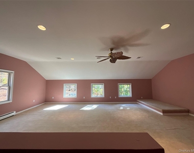 80 Old Quaker Hill Road - Photo Thumbnail 2