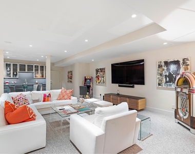 316 Deerfield Road - Photo Thumbnail 18