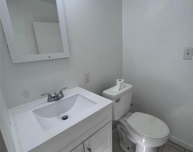 4 Gray Street - Photo Thumbnail 18