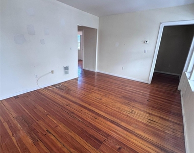 4 Gray Street - Photo Thumbnail 9