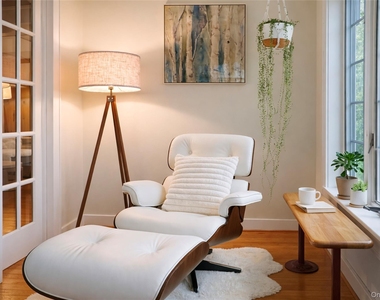 205 Pine Avenue - Photo Thumbnail 17