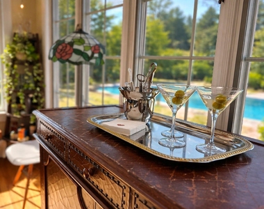 205 Pine Avenue - Photo Thumbnail 8