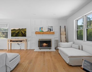 805 Kayleighs Court - Photo Thumbnail 13