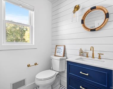 805 Kayleighs Court - Photo Thumbnail 21