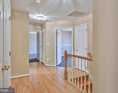 17259 Larkin Drive - Photo Thumbnail 15