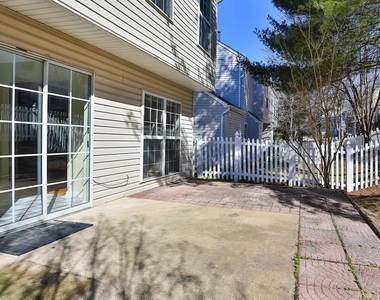 17259 Larkin Drive - Photo Thumbnail 19