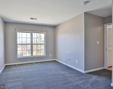 17259 Larkin Drive - Photo Thumbnail 16