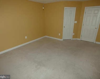 1308 Saunders Drive - Photo Thumbnail 12