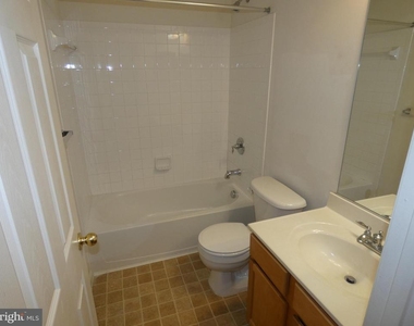 1308 Saunders Drive - Photo Thumbnail 18