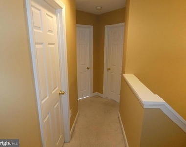1308 Saunders Drive - Photo Thumbnail 10