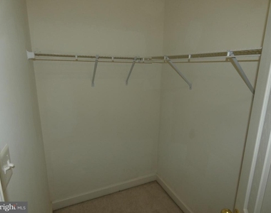 1308 Saunders Drive - Photo Thumbnail 14