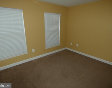 1308 Saunders Drive - Photo Thumbnail 25