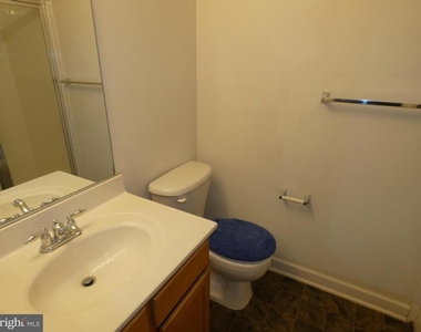 1308 Saunders Drive - Photo Thumbnail 28