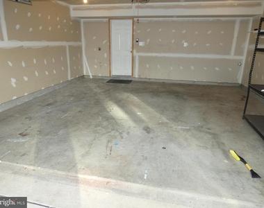 1308 Saunders Drive - Photo Thumbnail 34