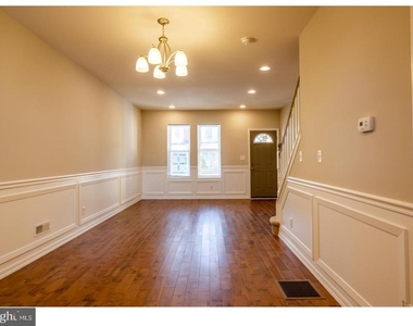6241 N Woodstock Street - Photo Thumbnail 1