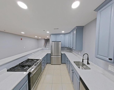 1831 W Diamond Street - Photo Thumbnail 4