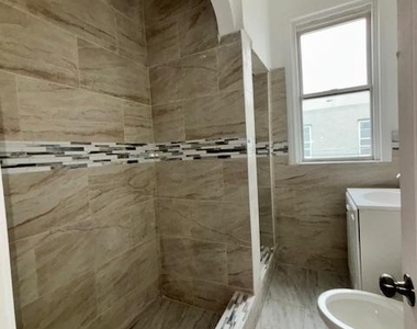 2029 E Tioga Street - Photo Thumbnail 8
