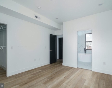 930 N 2nd Street - Photo Thumbnail 14