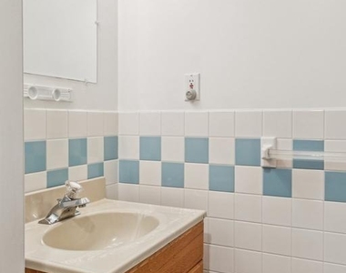 3379 Frederick Street - Photo Thumbnail 21