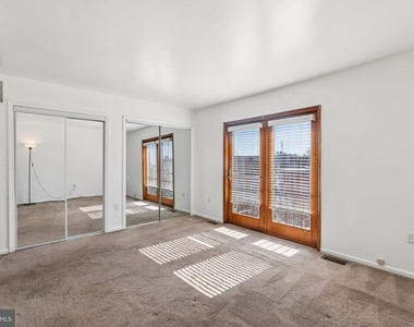 3379 Frederick Street - Photo Thumbnail 31