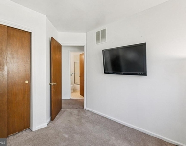 3379 Frederick Street - Photo Thumbnail 41