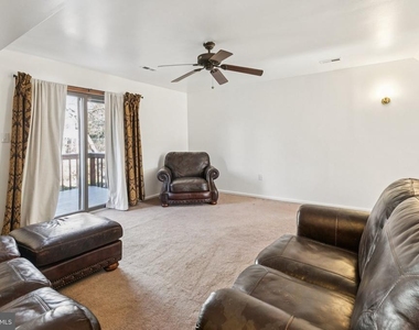 3379 Frederick Street - Photo Thumbnail 9