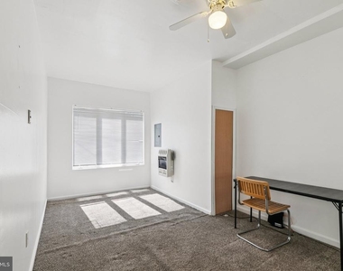 3379 Frederick Street - Photo Thumbnail 4