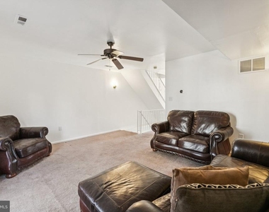 3379 Frederick Street - Photo Thumbnail 10