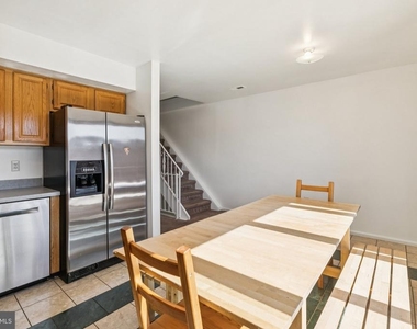 3379 Frederick Street - Photo Thumbnail 17