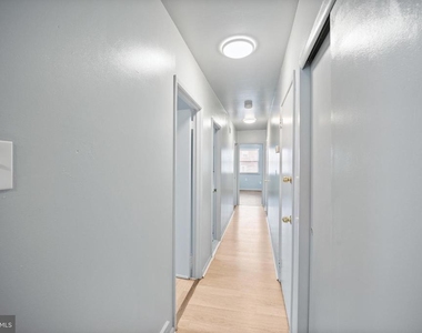 7727 Langdon Street - Photo Thumbnail 9