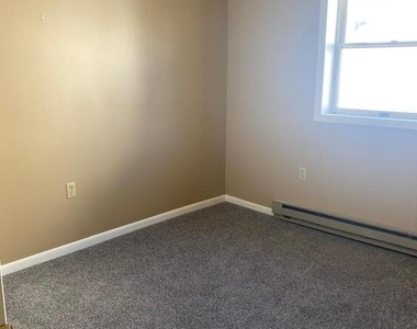 16 W Lemon Street - Photo Thumbnail 5