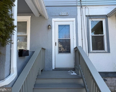 244 Mansion Avenue - Photo Thumbnail 2
