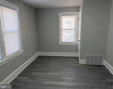 244 Mansion Avenue - Photo Thumbnail 17