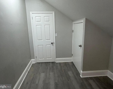 244 Mansion Avenue - Photo Thumbnail 22