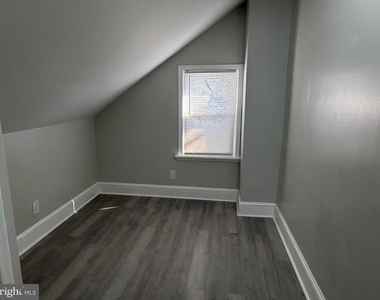 244 Mansion Avenue - Photo Thumbnail 21