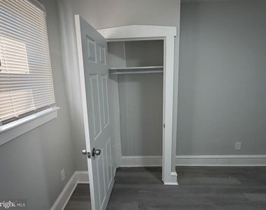 244 Mansion Avenue - Photo Thumbnail 18