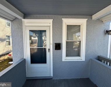 244 Mansion Avenue - Photo Thumbnail 2