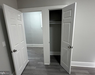 244 Mansion Avenue - Photo Thumbnail 19