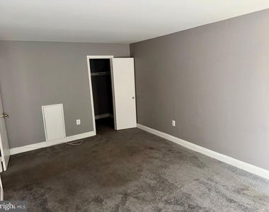 5215 Newton Street - Photo Thumbnail 4
