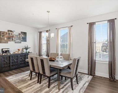 16416 Fife Way - Photo Thumbnail 13