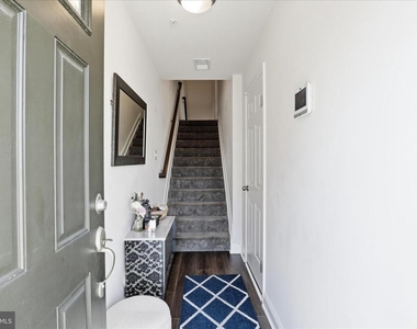 16416 Fife Way - Photo Thumbnail 4