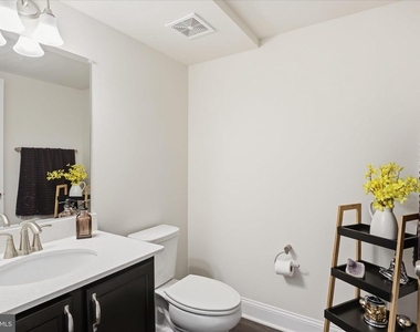 16416 Fife Way - Photo Thumbnail 31