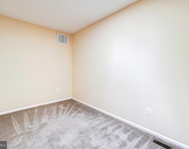 20649 Shadyside Way - Photo Thumbnail 23