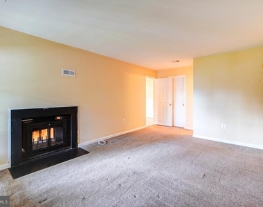 20649 Shadyside Way - Photo Thumbnail 13