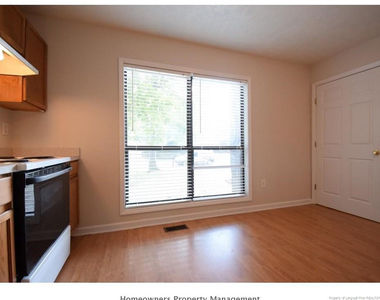 5840 Horton Place - Photo Thumbnail 5