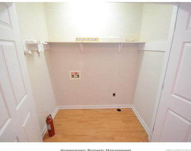 5840 Horton Place - Photo Thumbnail 9