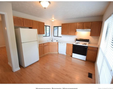 5840 Horton Place - Photo Thumbnail 4