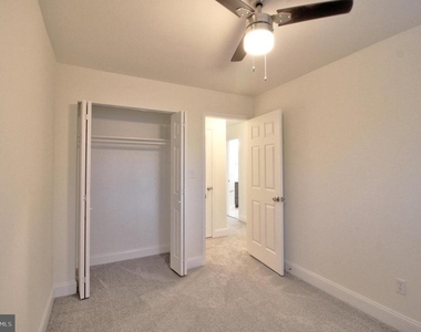 87 Meadowlark Avenue - Photo Thumbnail 15