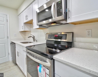 87 Meadowlark Avenue - Photo Thumbnail 4
